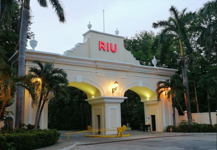 Airport-Shuttles-and-Tours-Near-Riu-Palace-Costa-Rica