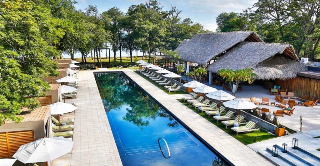 liberia-airport-shuttle-mangroove